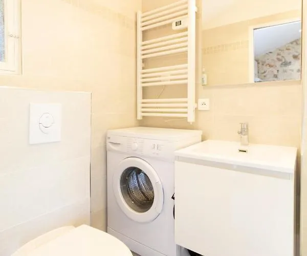 Apartment Chez Dominique - 2-4pers Centre Fourmilliere 3eme Antibes